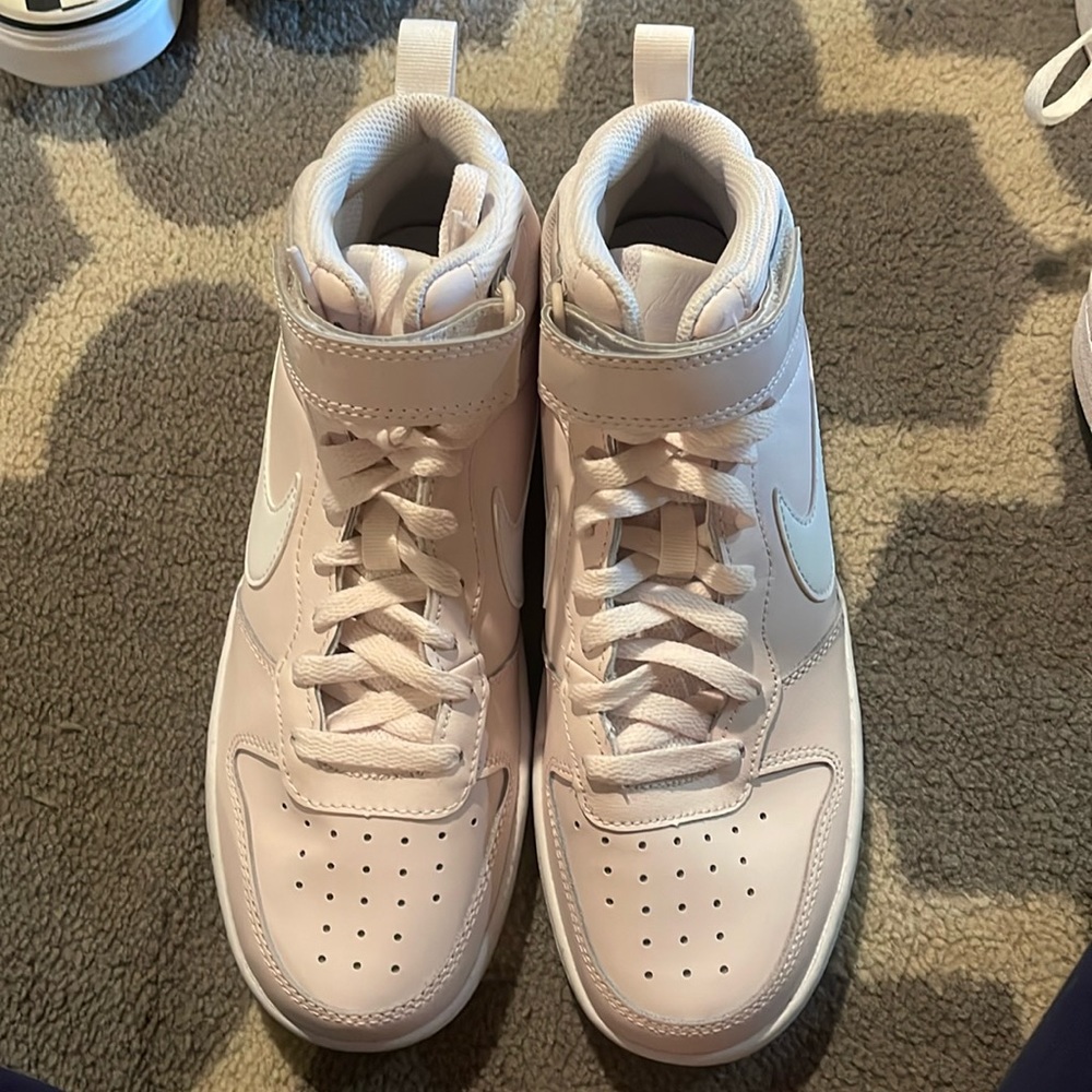 Nike pink court Mids